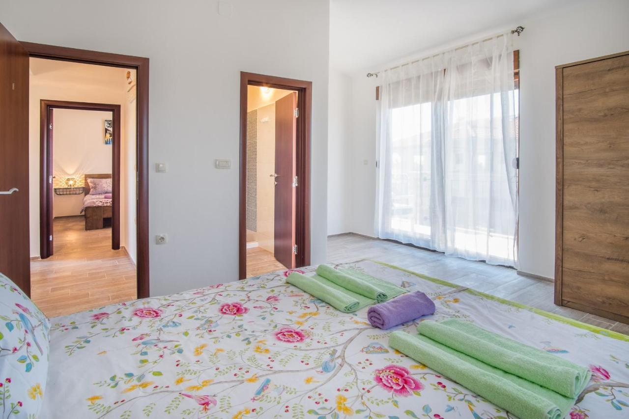Villa Dijana West Linardici Bagian luar foto